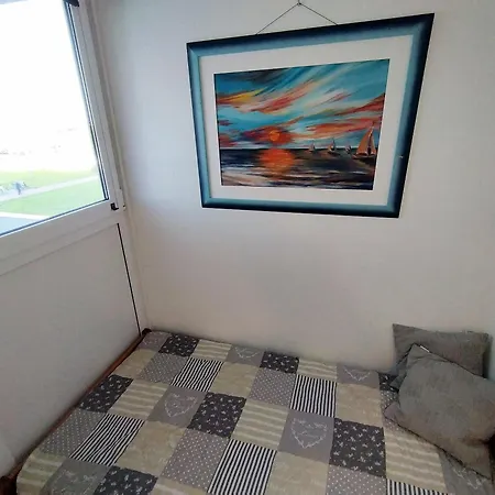E02-004 Apartment *